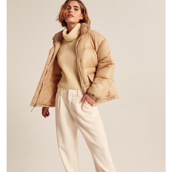 Abercrombie & Fitch Oversized Utility Puffer Jacket, Light Brown/ Tan NWT - Picture 3 of 13